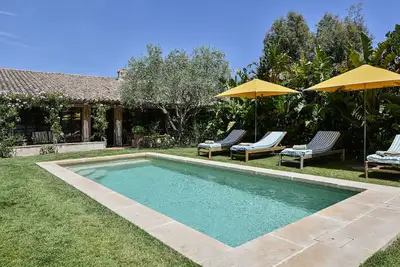 Image de Nouveau Cabane Tropez villa avec piscine