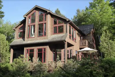 Image de Pet-Friendly, Peaceful 3-Bedroom Vacation Home on Cobboseecontee Lake