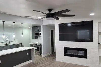 Image de Clovis\/Modern comfort and living! 400mg wifi<br>Less than 1 mile to Old Town Clovis