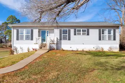 Image de Carter Street | Walkable Crozet | Pet-Friendly