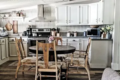 Image de Fiddlehead Loft🌿 Peaceful & charming space 1. 4 miles from I-81, Exit 29.