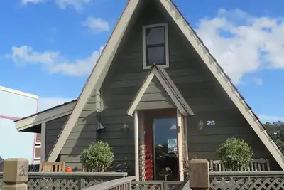 Image de Unique floating home on Richardson Bay