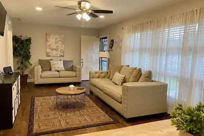 Image de Luxury 3 Br\/1 Ba Home 3 Minutes to Downtown Murfreesboro & 5 Minutes to Mtsu