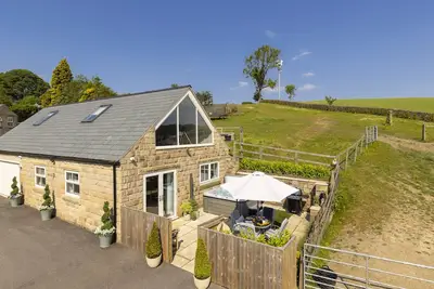 Image de Walton House Cottage, romantic, with hot tub in Chapel-En-Le-Frith