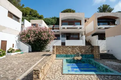 Image de Le Merlier Cap Camarat Très belle maison rénovée avec  vue mer / sur les criques
