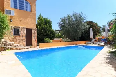 Image de Villa Renate mit Charme und Vielen Liebevollen Details. Privater Pool!