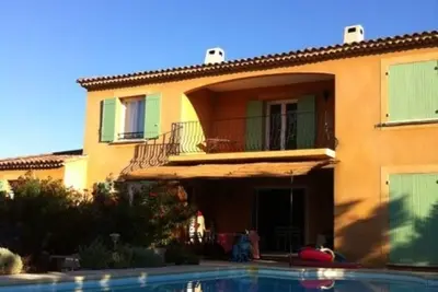 Maison de charme avec piscine au pied du Mont Ventoux
