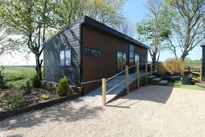 Image de Black Edition Lodge - Unit 8 -  a lodge that sleeps 8 guests  in 3 bedrooms
