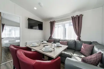 Image de Black Edition lodge - Unit 41 -  a lodge that sleeps 8 guests  in 3 bedrooms