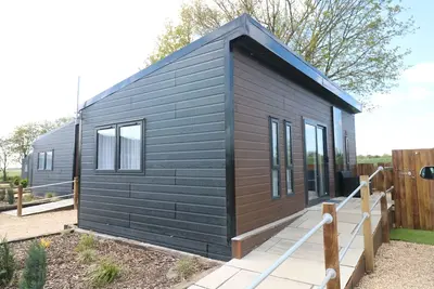 Image de Black Edition Lodge - Unit 6 -  a lodge that sleeps 6 guests  in 2 bedrooms