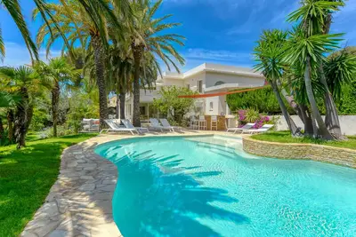 Image de Superbe villa 14 (+2) personnes avec vue sur mer! Domaine de la Citerne