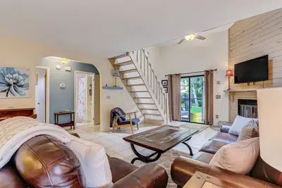 Image de Adorable Jax Beach cottage on lushly landscaped lot. Short walk to the Beach! !