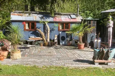Image de Wohnen im Historischen Zirkuswagen