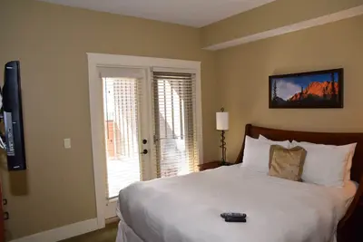 Image de 2br/2bth W/ Mt. Views at 5★ Solara Resort, Canmore
