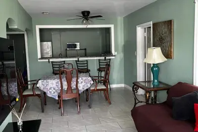 Image de Downtown Sarasota Florida Vacation Rental, Pet-Friendly 3br/2ba, Close to Beaches