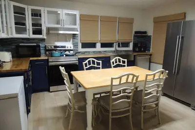 Image de Beautiful 3 bed 2 bath recent renovation