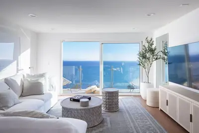 Image de Luxe Retreat | Mins to Santa Monica + Palisades | Pet-Friendly