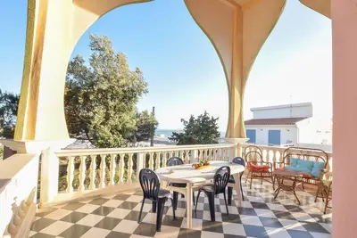 Image de Bel appartement à Scoglitti avec WiFi