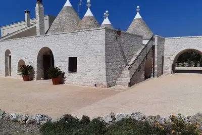 Image de Trulli in Monopolitan countryside