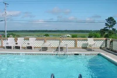 Image de Sun n' Fun - Shared Pool & Boat Dock!