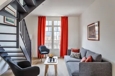 Image de Hostin'Malo 3g - Duplex T4 75m² neuf au cœur de Saint Malo