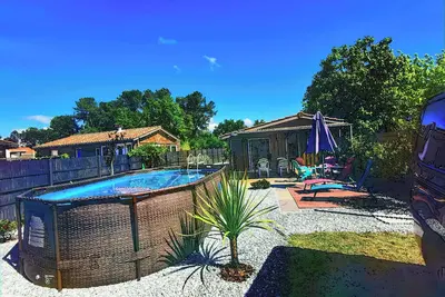 Image de Maison 4\/5 pers avec Piscine Privé, Terrasse sur terrain clos 10 Km Plage, Lac