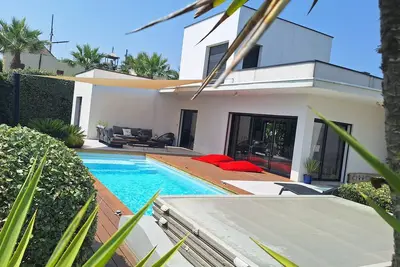 Image de Cap d'Agde very beautiful villa 450m from the beach, 8 people, swimming pool