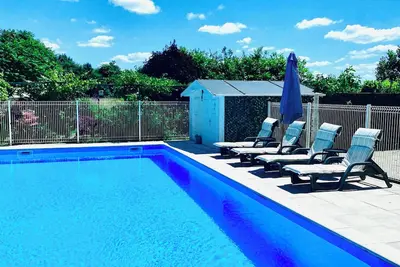 Image de Chez Desire (Ei) our Peaceful, cosy 2 bedroom gite, with private heated pool!