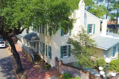 Image de LuxVilla 3 Br\/3 Ba Villa near River Street