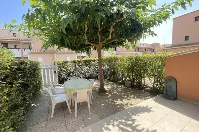 Image de Appartement Bien Equipe En Rez De Jardin Entre Plage Et Centre Port