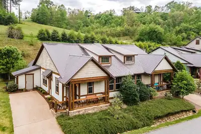 Image de Belcher House - Upscale Townhome in Small Resort Community w/Clubhouse & Pool