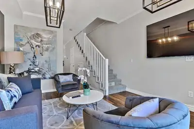 Image de The Valhalla by Samsara Private Entry Panorama Top View 2br 2bth