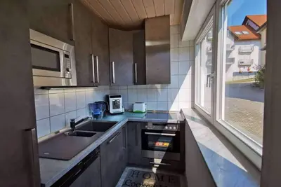 Image de 2 Room Kitchen 65\"smart Sat-Tv Prime Washer-Dryer Balcony Parking for 4+2 Guests