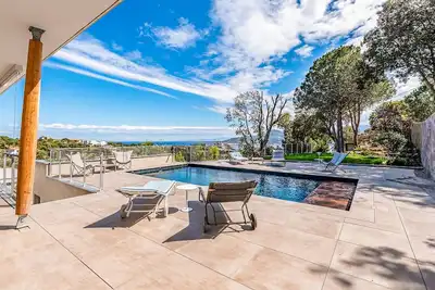 Image de Villa luxueuse Calvi - vue majestueuse sur la baie