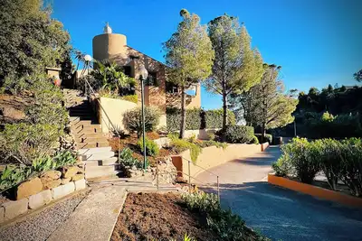 Image de Maison au bord de la mer avec piscine