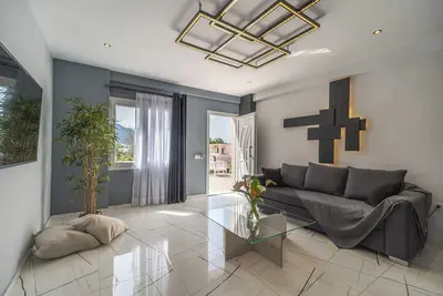 Semiso Beach Suites- 1 Bedroom Apartment