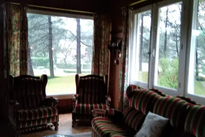 Image de Maison familiale en bois Ă 10 mm Ă pied de la mer et du centre de la station