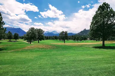 Image de The Owls Nest; 30+ Day Stay, Golf Course, Wildlife, Mt Views, A+ Location