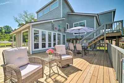 Image de Bright Home w/ Dock on Lake Conroe!