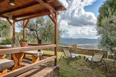 Image de La Vista - private garden and view over Trasimeno Lake