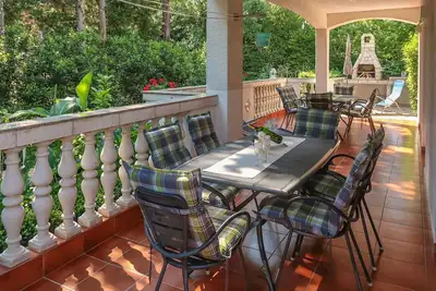 Image de Agréable appartement avec Wifi, climatisation, Tv, terrasse, animaux admis et parking