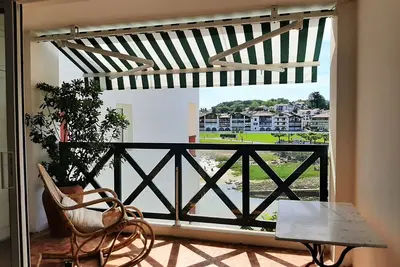 Image de Appartement avec terrasses ensoleillées et parking à Ciboure