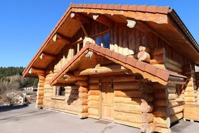 Image de Chalet \"Rondins des bois\", 500m du lac, Kota grill, Sauna et balnéo, wifi