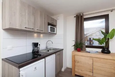Image de À 50m des pistes de ski, 5ème étage, balcon, télévision, casier à ski, 40m², Serre Chevalier