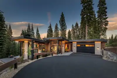 Image de New Custom Ski-In/Ski-Out Big Springs at Northstar Luxury Residence!