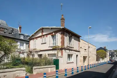 Image de Morny Turquoise - Appt plein centre - Proche plage
