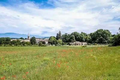 Image de Gîte 4* Le Vallon du Barbaras -en campagne et au cœur du village de Saint-Didier