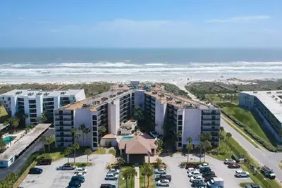 Image de Desirable Anastasia Condos ~ Ocean View ~  Professionally Decorated!