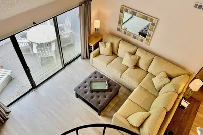 Image de Charming Sea Colony Condo! Walk to Beach, Tennis, Pool, Town