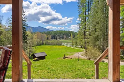 Image de The Little House in the woods